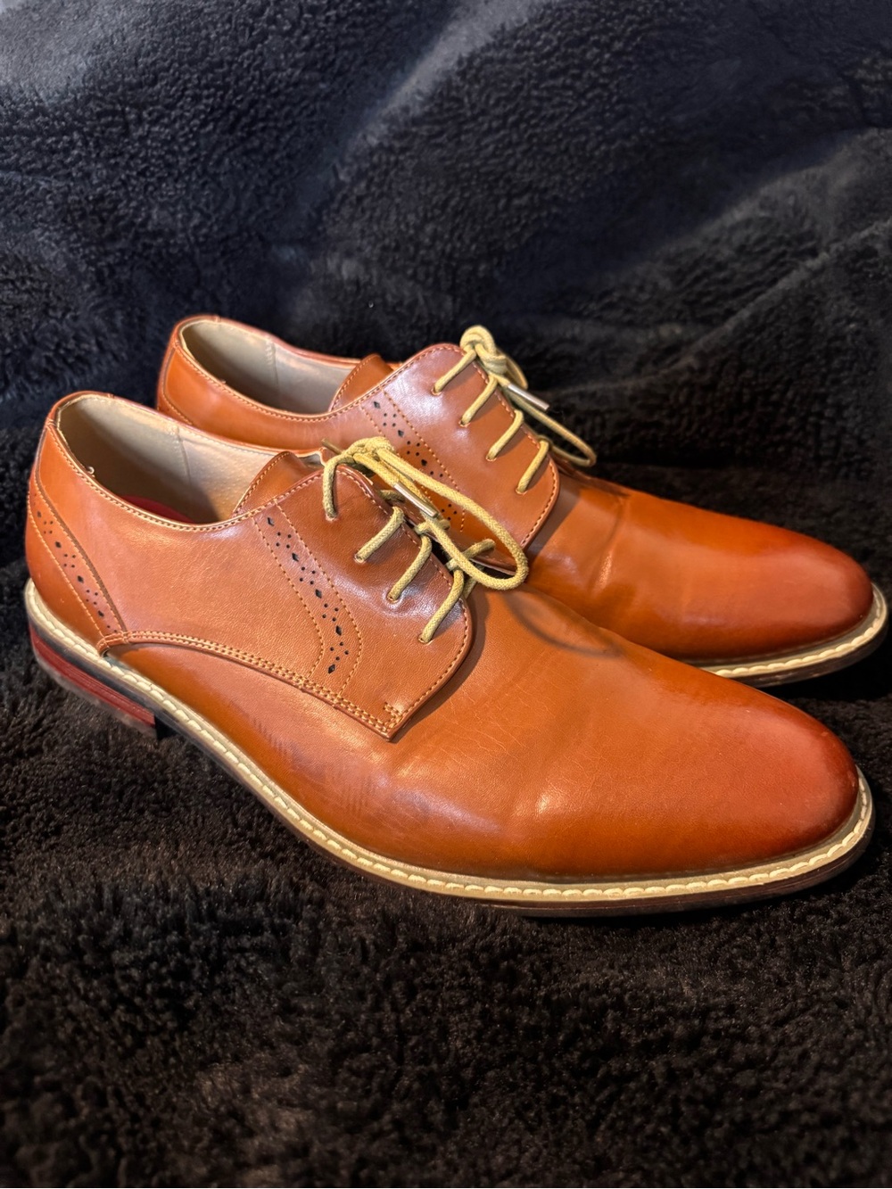 Men's 12 Classic Leather Derby Shoes in Cognac Brown